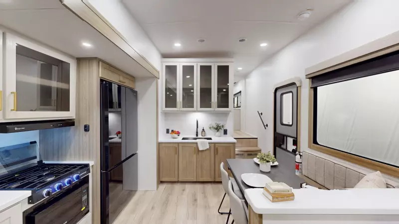 332SRL Floorplan Main Room
